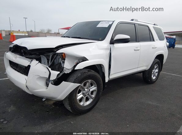 JTEMU5JR5R6291889 2024 TOYOTA 4RUNNER White Առջևի ձախ երեք քառորդ տեսարան