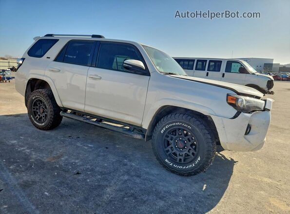 JTENU5JR3M5844638 2021 TOYOTA 4RUNNER White 
