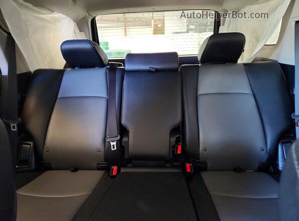 JTENU5JR9P6149563 2023 TOYOTA 4RUNNER Red Vista de los asientos traseros
