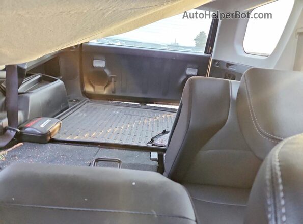 JTENU5JR9R6270810 2024 TOYOTA 4RUNNER Blue Vista de los asientos traseros