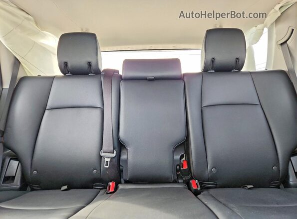 JTERU5JR5P6112866 2023 TOYOTA 4RUNNER White Вид задніх сидінь