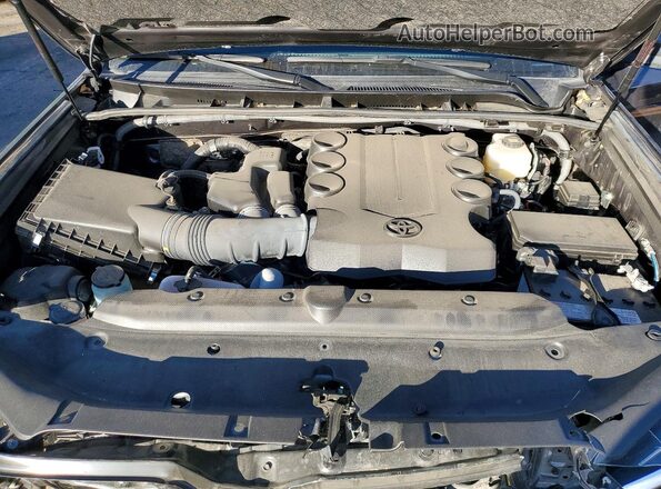 JTERU5JR8P6210340 2023 TOYOTA 4RUNNER Gray Вид підкапотного простору