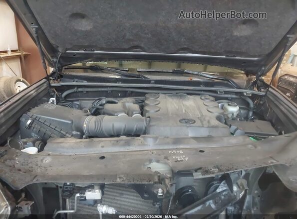 JTEZU5JR5K5205112 2019 TOYOTA 4RUNNER Gray Вид ззаду