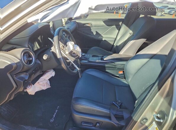 JTHAA1D2XM5110824 2021 LEXUS IS Silver Vista interior delantera