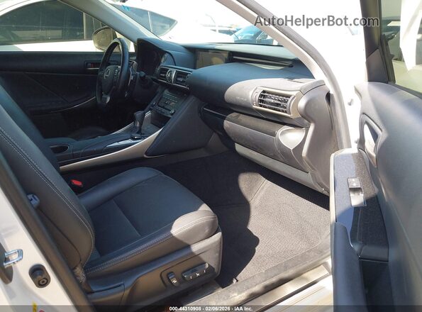 JTHBA1D25H5045634 2017 LEXUS IS 200T White Widok wnętrza z przodu