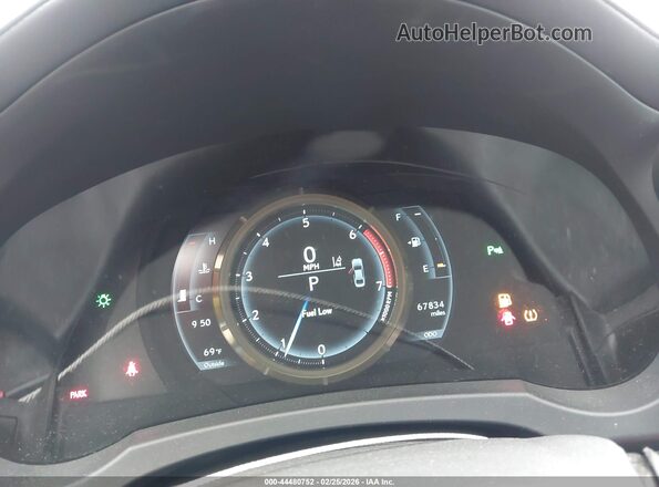 JTHBA1D29J5082031 2018 LEXUS IS 300 White Widok tylnych siedzeń