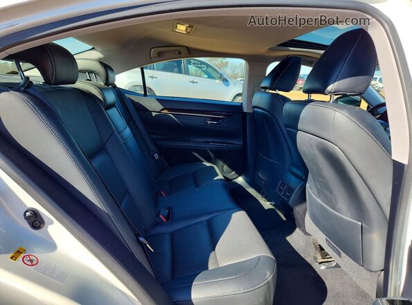 JTHBK1GG9G2239023 2016 LEXUS ES White Vista de los asientos traseros