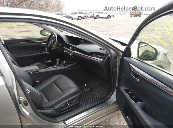 JTHBW1GG5G2103704 2016 LEXUS ES 300H Silver Вид салону спереду