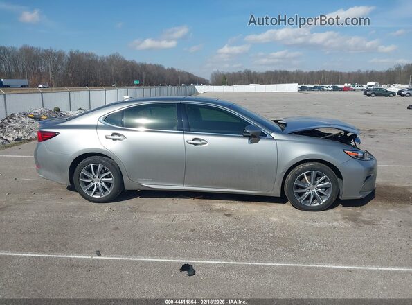 JTHBW1GG6H2134378 2017 LEXUS ES 300H Silver Vista interior trasera