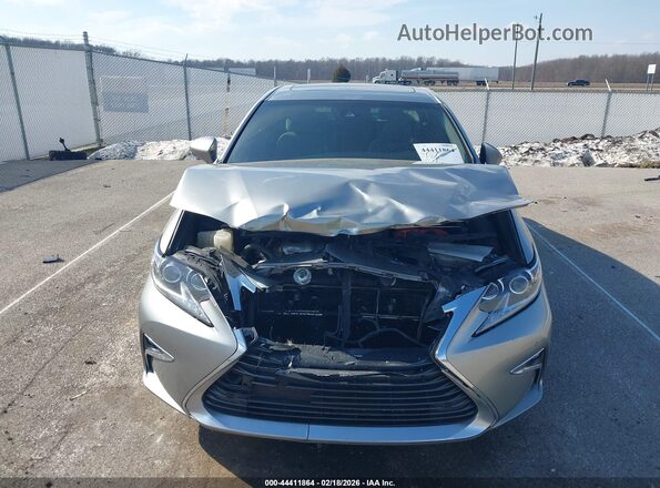 JTHBW1GG6H2134378 2017 LEXUS ES 300H Silver Vista del cuadro de instrumentos