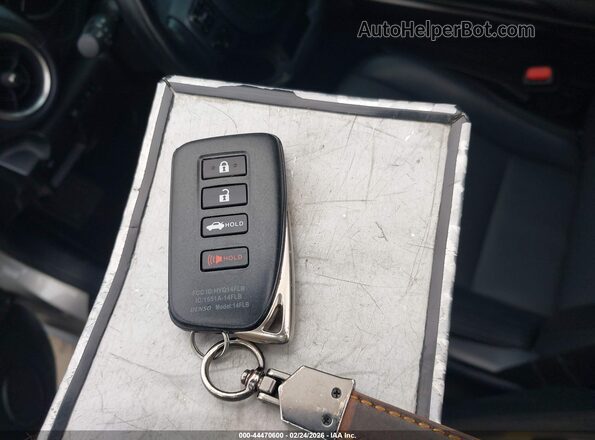 JTHCA1D23M5114626 2021 LEXUS IS 300 Серебряный Вид панели приборов