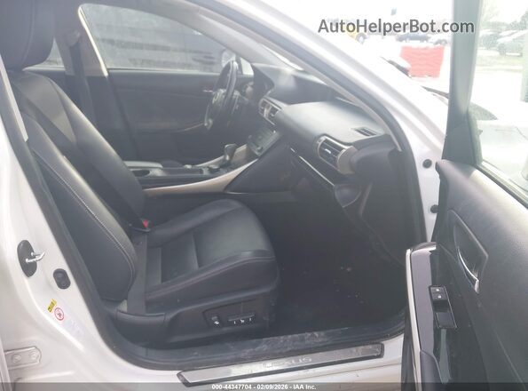 JTHCM1D2XG5014339 2016 LEXUS IS 300 White წინა სალონის ხედი