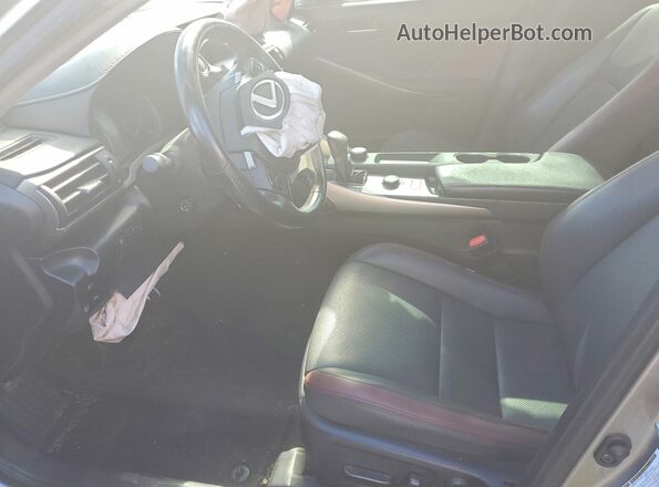 JTHDA1D27L5103924 2020 LEXUS IS Желто-коричневый Вид салона спереди