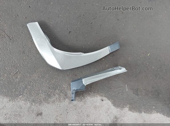 JTHE9JBH4N2062855 2022 LEXUS UX 250H Silver 