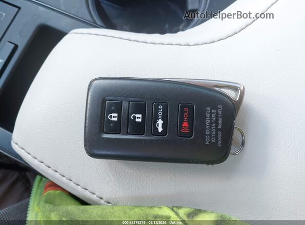 JTHGZ1B20M5040885 2021 LEXUS IS 350 White Առջևի վահանակի տեսք