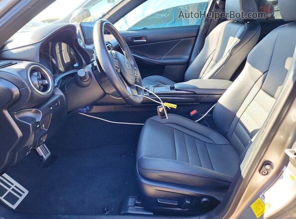 JTHGZ1B23M5043487 2021 LEXUS IS Gray Вид салону спереду