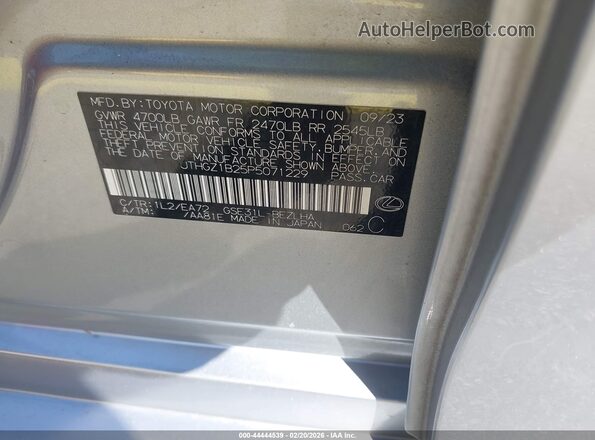 JTHGZ1B25P5071229 2023 LEXUS IS 350 Серый Вид подкапотного пространства