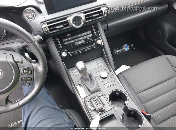 JTHGZ1B26M5045007 2021 LEXUS IS 350 Gray Առջևի վահանակի տեսք