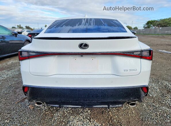 JTHGZ1B28R5079764 2024 LEXUS IS White Հետևի տեսք