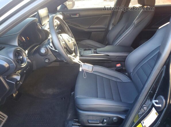 JTHGZ1E26S5039460 2025 LEXUS IS Black Вид салону спереду
