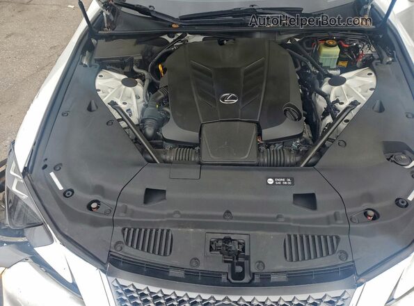 JTHHP5AY2JA000429 2018 LEXUS LC White Rear interior view