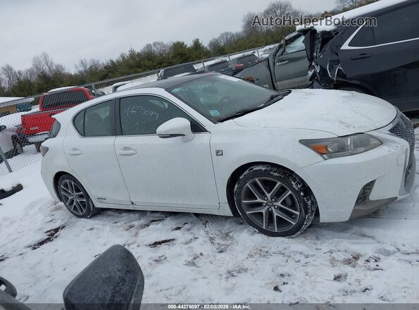 JTHKD5BH7G2269073 2016 LEXUS CT 200H White Vista interior trasera