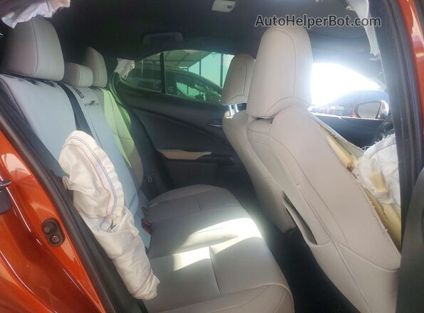 JTHP3JBH0L2021386 2020 LEXUS UX Orange Vista de los asientos traseros