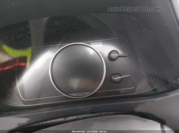 JTHP6JBH3P2155788 2023 LEXUS UX 250H Silver Widok tylnych siedzeń