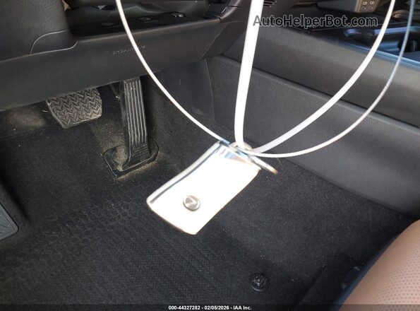 JTHP9JBH3R2077832 2024 LEXUS UX 250H Green Vista del salpicadero