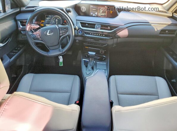 JTHP9JBH7M2048035 2021 LEXUS UX White Առջևի վահանակի տեսք