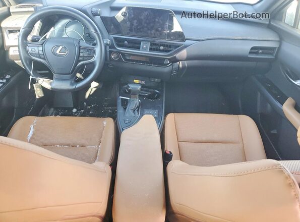 JTHP9JBH9P2068436 2023 LEXUS UX Silver Dashboard view