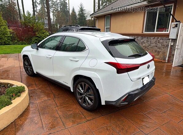 JTHR9JBH0M2045177 2021 LEXUS UX Белый Передняя правая четверть