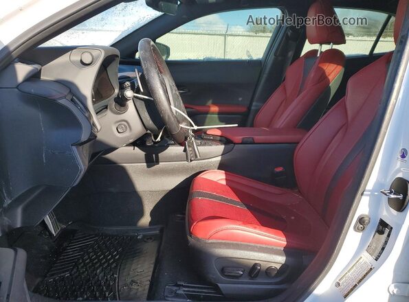JTHR9JBH8M2043466 2021 LEXUS UX White Вид салону спереду