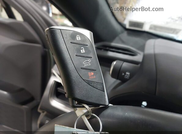 JTHUCJDH0S2000729 2025 LEXUS UX 300H Gray Widok deski rozdzielczej