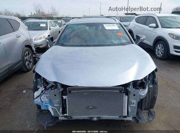 JTHUCJDH5S2004470 2025 LEXUS UX 300H Silver უკანა სალონის ხედი