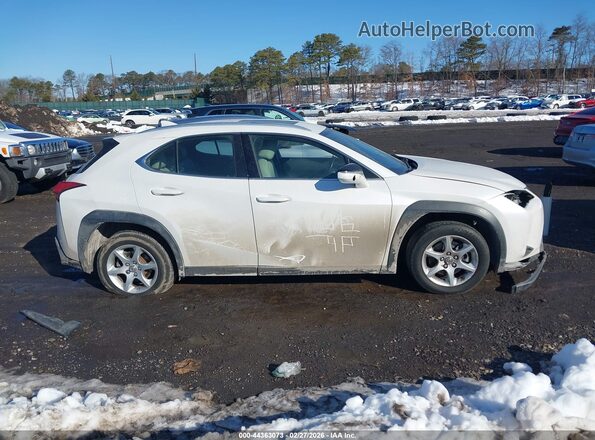 JTHX3JBH5M2036273 2021 LEXUS UX 200 White Vista interior trasera