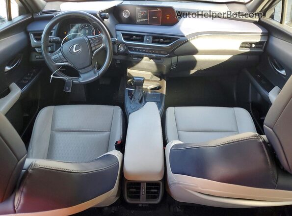 JTHX3JBH7M2032130 2021 LEXUS UX White 