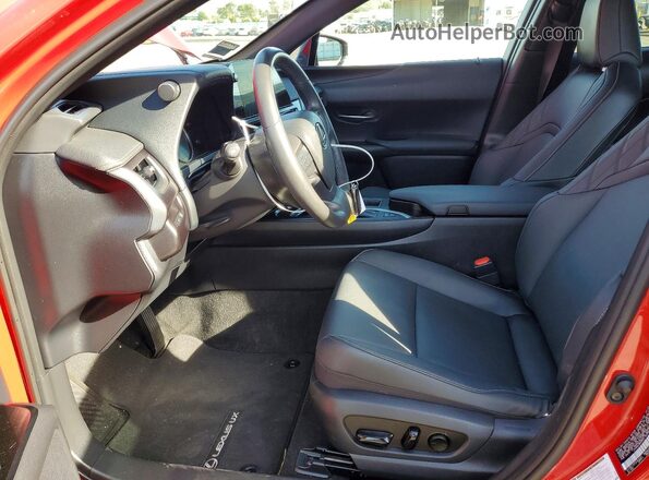 JTHX6JBH3R2176384 2024 LEXUS UX Красный Вид салона спереди