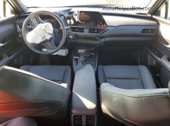 JTHX6JBH7R2191714 2024 LEXUS UX Белый Вид панели приборов