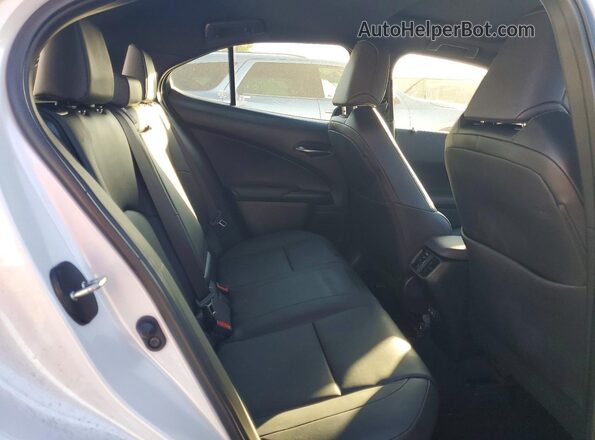 JTHX6JBH7R2191714 2024 LEXUS UX Белый Вид задних сидений
