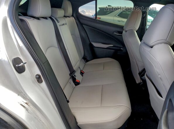 JTHX9JBH2N2062216 2022 LEXUS UX White Rear seats view