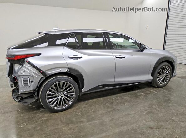 JTJAAAAB3RA027513 2024 LEXUS RZ Silver Tył prawy