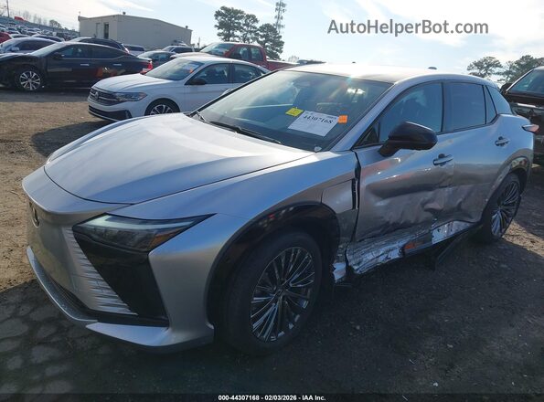 JTJAAAAB4PA006134 2023 LEXUS RZ 450E Серебряный Передняя левая четверть