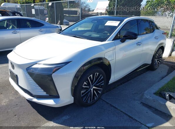 JTJAAAAB4PA020826 2023 LEXUS RZ 450E White Передня ліва чверть