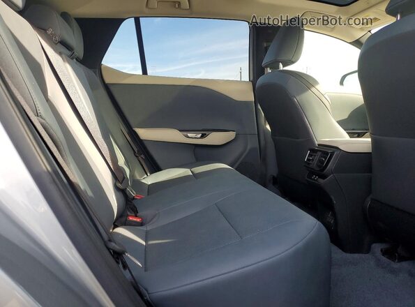 JTJAAAAB9PA021227 2023 LEXUS RZ Silver Vista del compartimento del motor