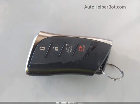 JTJAAAABXPA020829 2023 LEXUS RZ 450E White Widok deski rozdzielczej