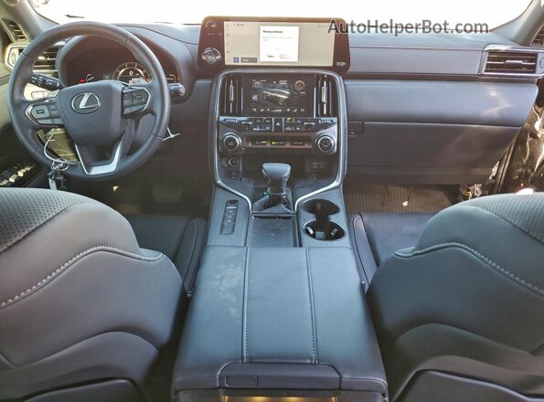 JTJAB7CX9R4057218 2024 LEXUS LX Черный Вид панели приборов