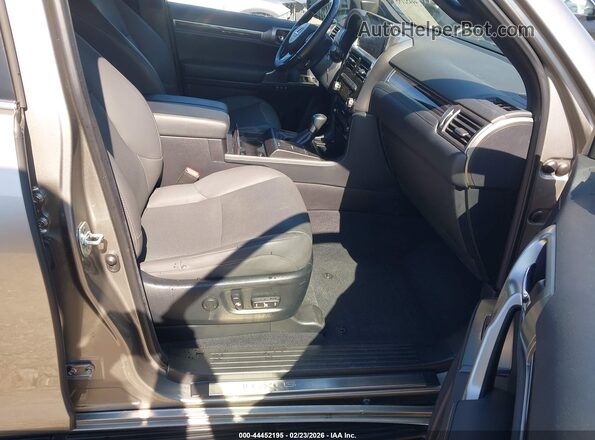 JTJAM7BX3P5379095 2023 LEXUS GX 460 Gray Vista interior delantera