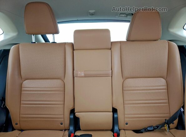 JTJBARBZ2G2068575 2016 LEXUS NX White Вид задніх сидінь
