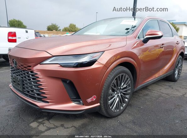 JTJCJMGA0R2014303 2024 LEXUS RX 450H+ Orange Vista tres cuartos delantera izquierda